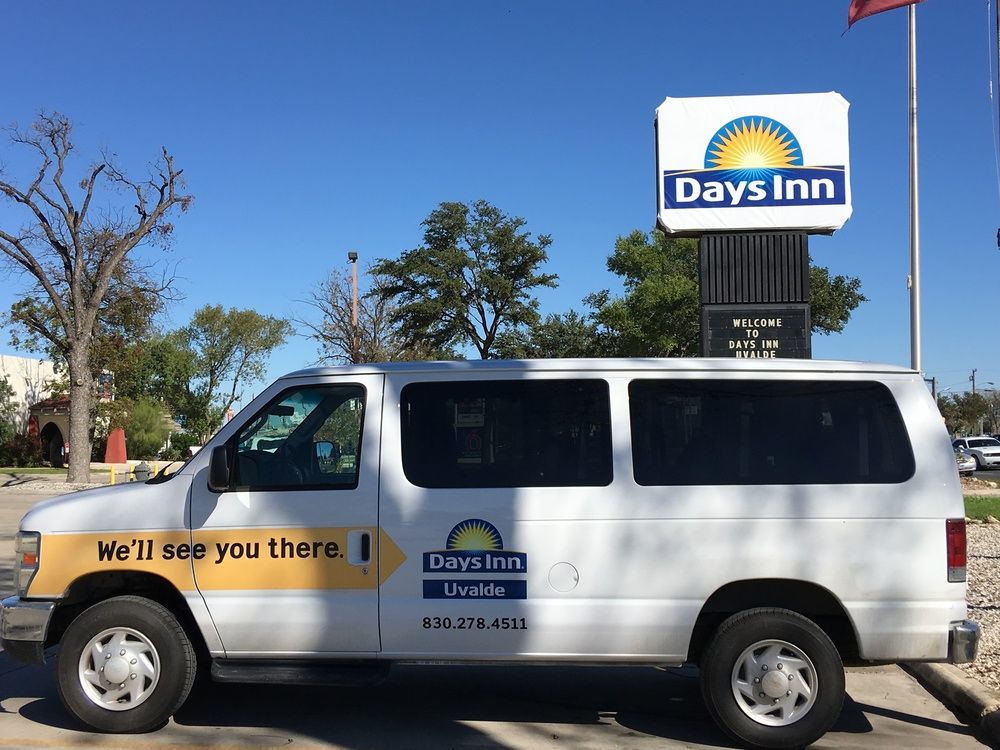 Days Inn By Wyndham Uvalde Exterior foto
