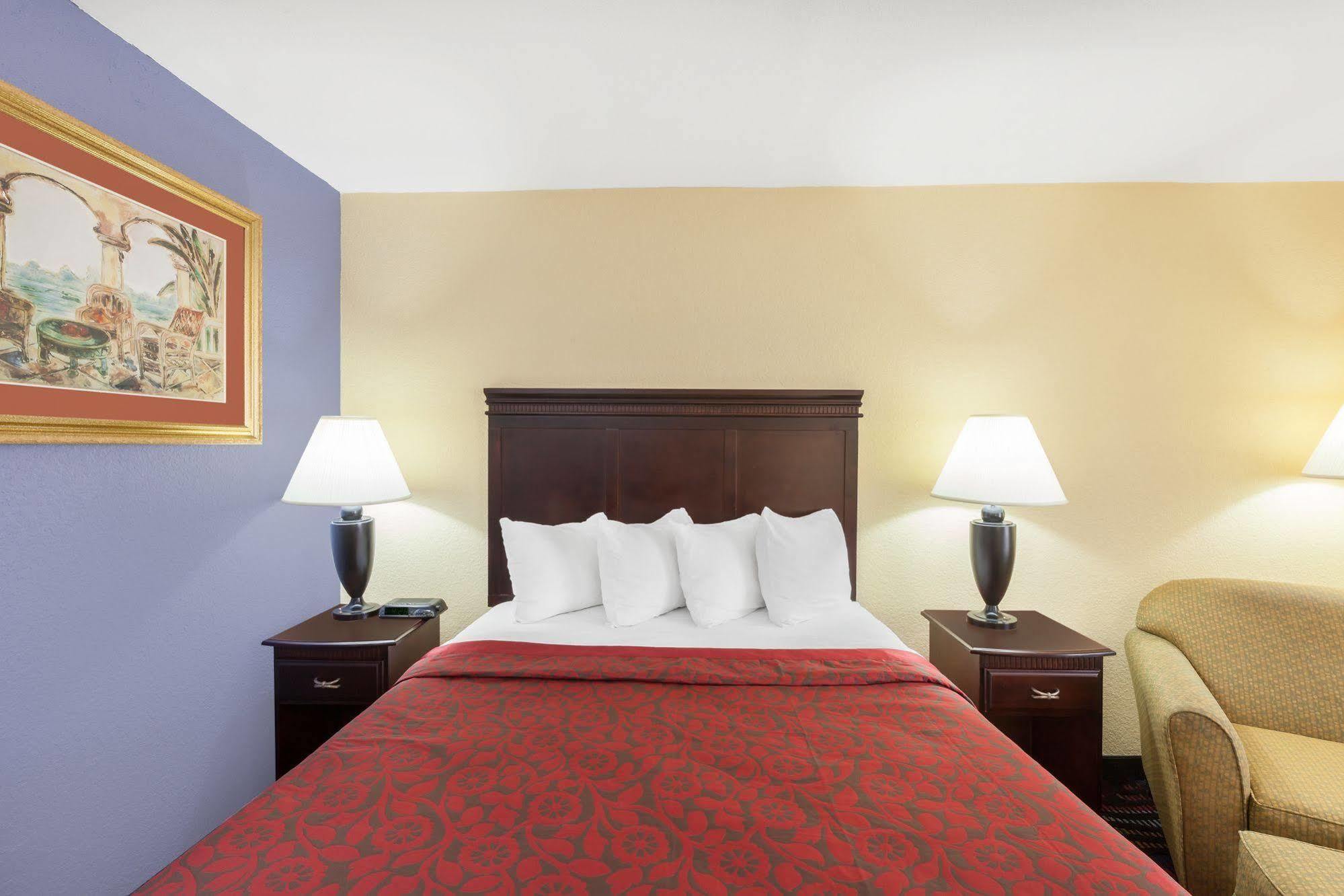 Days Inn By Wyndham Uvalde Exterior foto